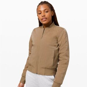 NWOT LULULEMON NON STOP BOMBER REVERSIBLE SZ 8